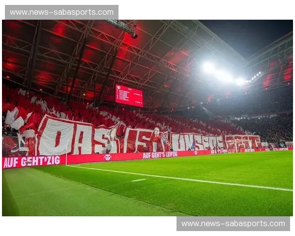 红魂猎杀时刻：当“菜红牛”的工业风暴撞上曼联的红魔信仰